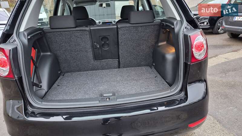 Хэтчбек Volkswagen Golf 2012 в Ровно фото 31 Хэтчбек Volkswagen Golf 2012 в Ровно