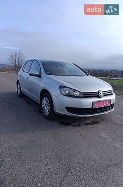 Хетчбек Volkswagen Golf 2008 в Корсунь-Шевченківському