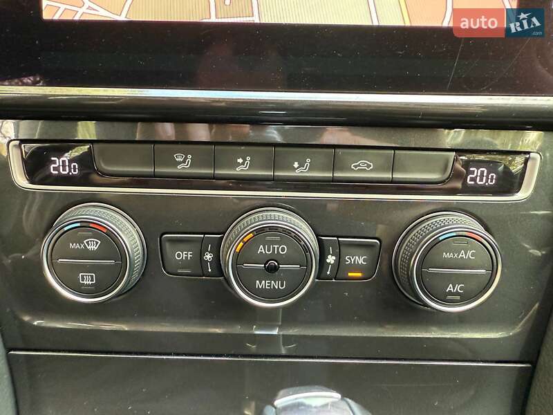 Універсал Volkswagen Golf 2019 в Києві