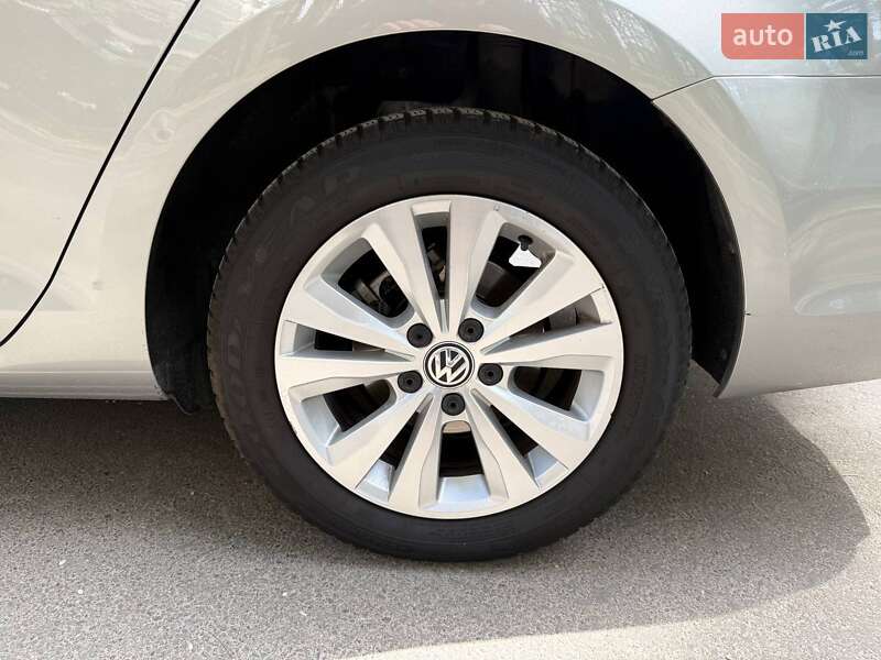 Універсал Volkswagen Golf 2019 в Києві