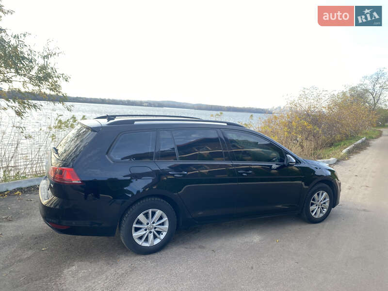 Универсал Volkswagen Golf 2015 в Киеве фото 2 Универсал Volkswagen Golf 2015 в Киеве