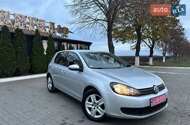Хэтчбек Volkswagen Golf 2010 в Днепре