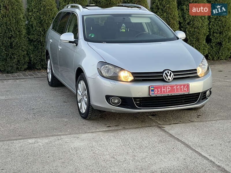 Універсал Volkswagen Golf 2011 в Сарнах