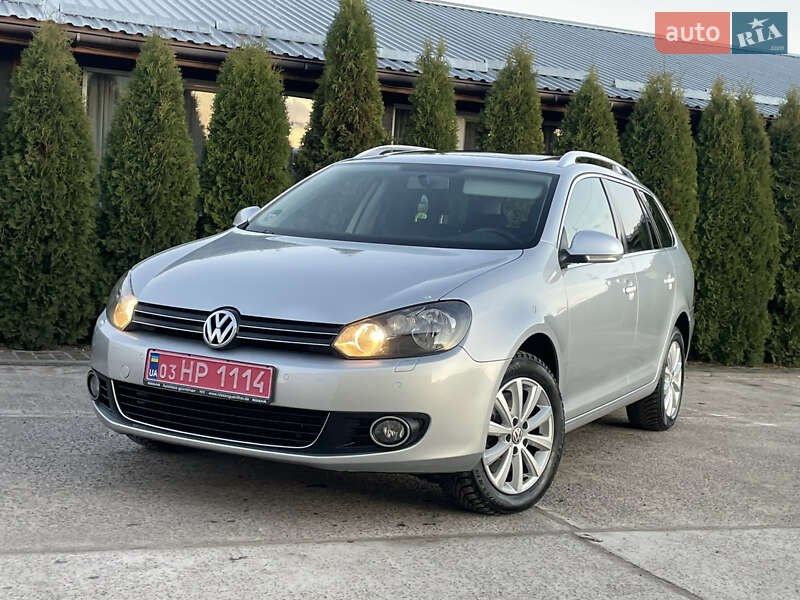 Універсал Volkswagen Golf 2011 в Сарнах