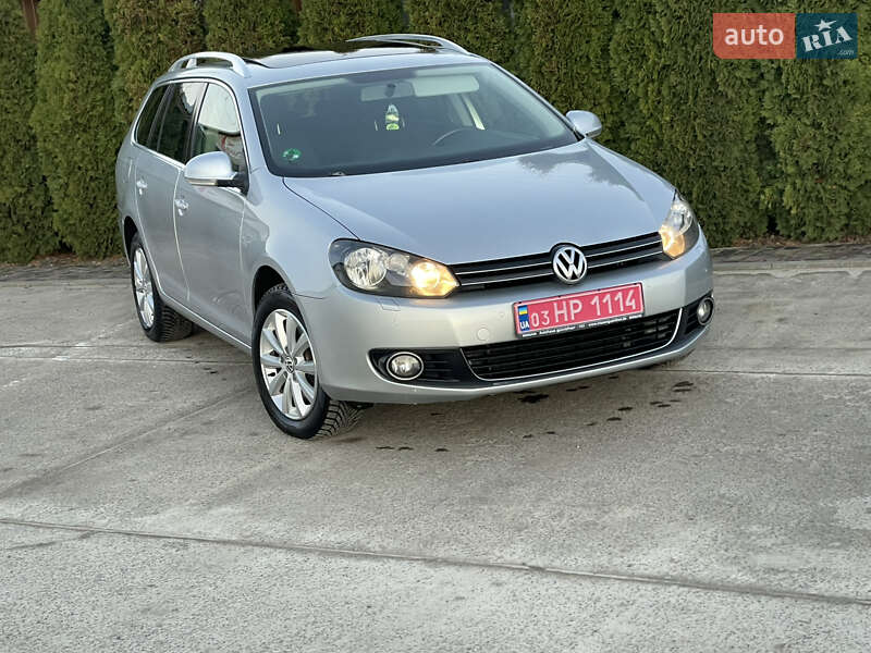 Універсал Volkswagen Golf 2011 в Сарнах