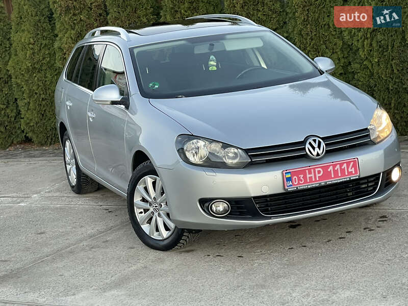 Універсал Volkswagen Golf 2011 в Сарнах