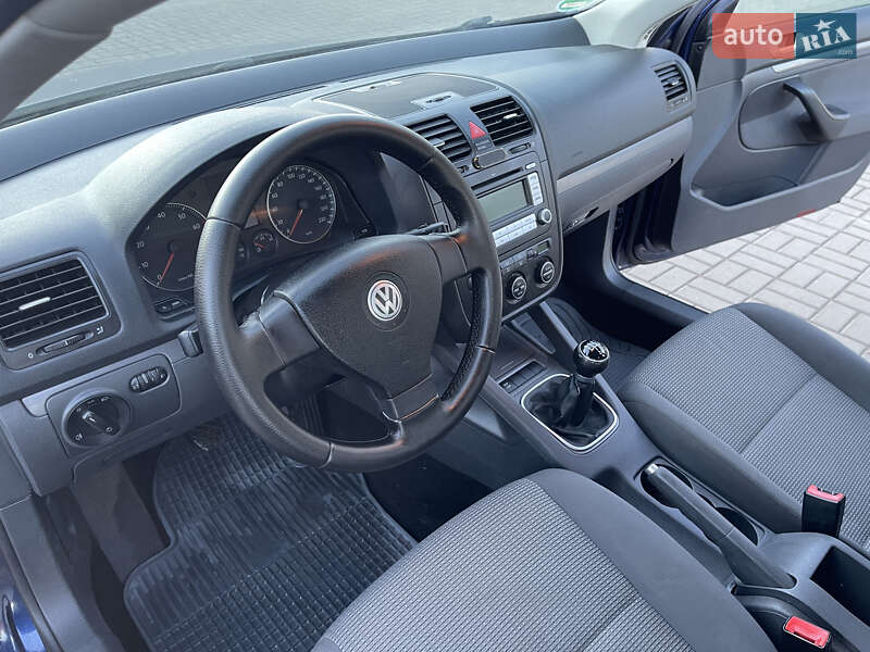 Універсал Volkswagen Golf 2007 в Житомирі