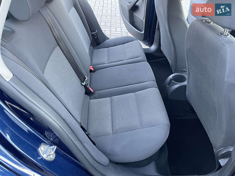 Універсал Volkswagen Golf 2007 в Житомирі