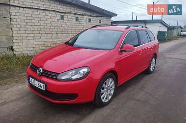 Універсал Volkswagen Golf 2012 в Житомирі