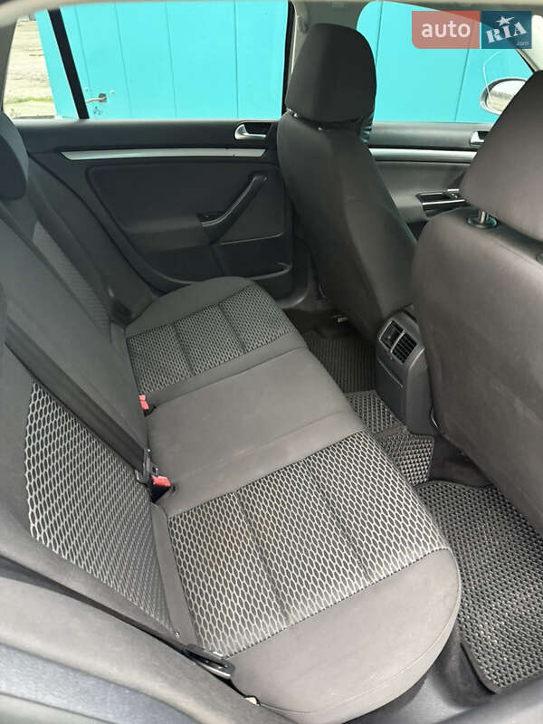 Универсал Volkswagen Golf 2011 в Белой Церкви