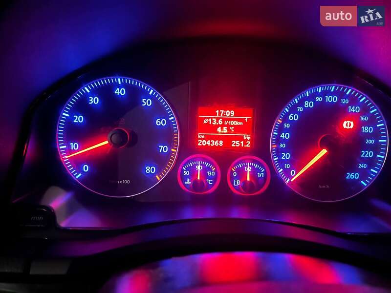 Хэтчбек Volkswagen Golf 2008 в Шепетовке