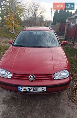 Универсал Volkswagen Golf 2001 в Городище