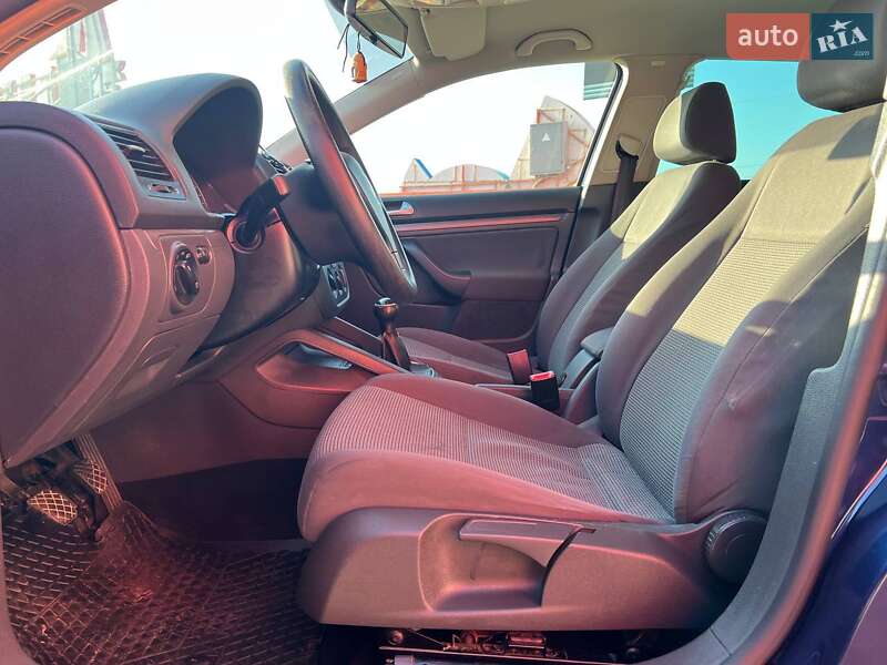 Универсал Volkswagen Golf 2007 в Киеве