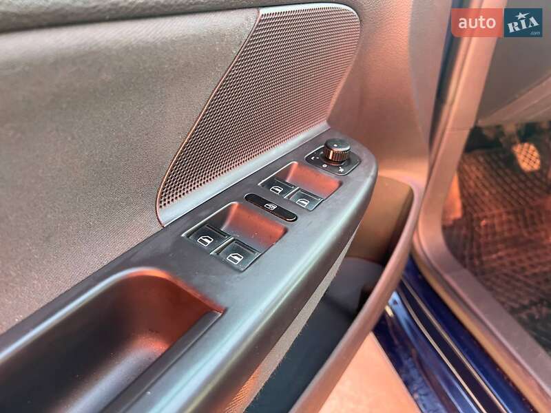 Универсал Volkswagen Golf 2007 в Киеве