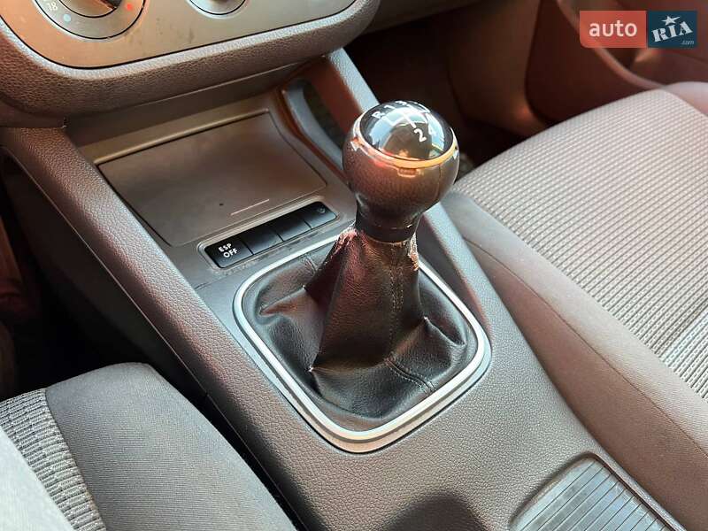 Универсал Volkswagen Golf 2007 в Киеве