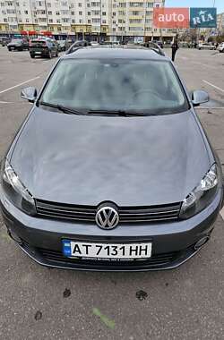 Універсал Volkswagen Golf 2012 в Івано-Франківську