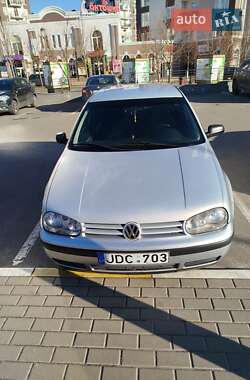 Хэтчбек Volkswagen Golf 1998 в Киеве