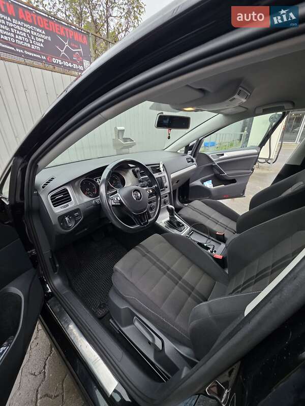Універсал Volkswagen Golf 2015 в Луцьку