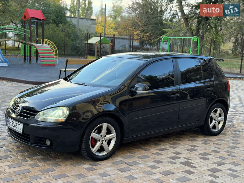 Volkswagen Golf 2004