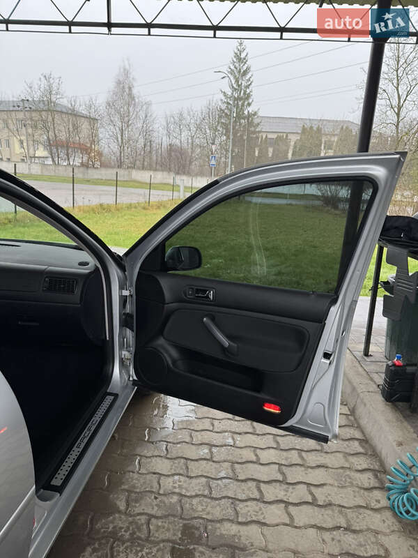 Хетчбек Volkswagen Golf 2003 в Чемерівцях фото 9 Хетчбек Volkswagen Golf 2003 в Чемерівцях