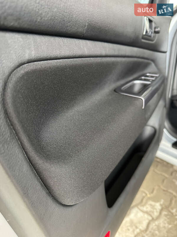 Хетчбек Volkswagen Golf 2003 в Чемерівцях фото 24 Хетчбек Volkswagen Golf 2003 в Чемерівцях