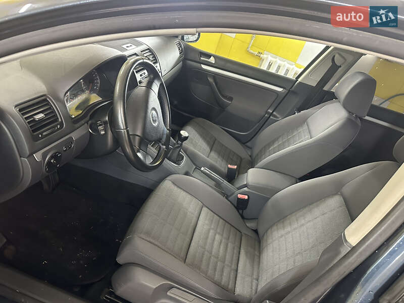 Хэтчбек Volkswagen Golf 2007 в Гайвороне фото 16 Хэтчбек Volkswagen Golf 2007 в Гайвороне