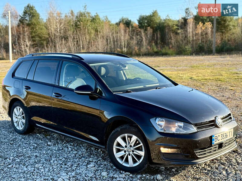 Універсал Volkswagen Golf 2014 в Новояворівську