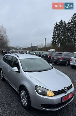 Універсал Volkswagen Golf 2011 в Луцьку
