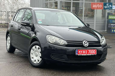 Хэтчбек Volkswagen Golf 2010 в Лубнах