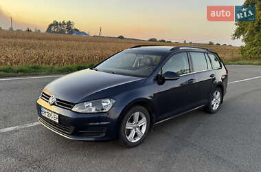Универсал Volkswagen Golf 2015 в Ромнах