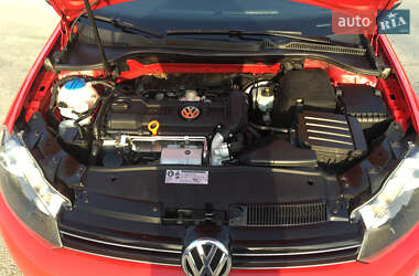 Хетчбек Volkswagen Golf 2010 в Тисмениці