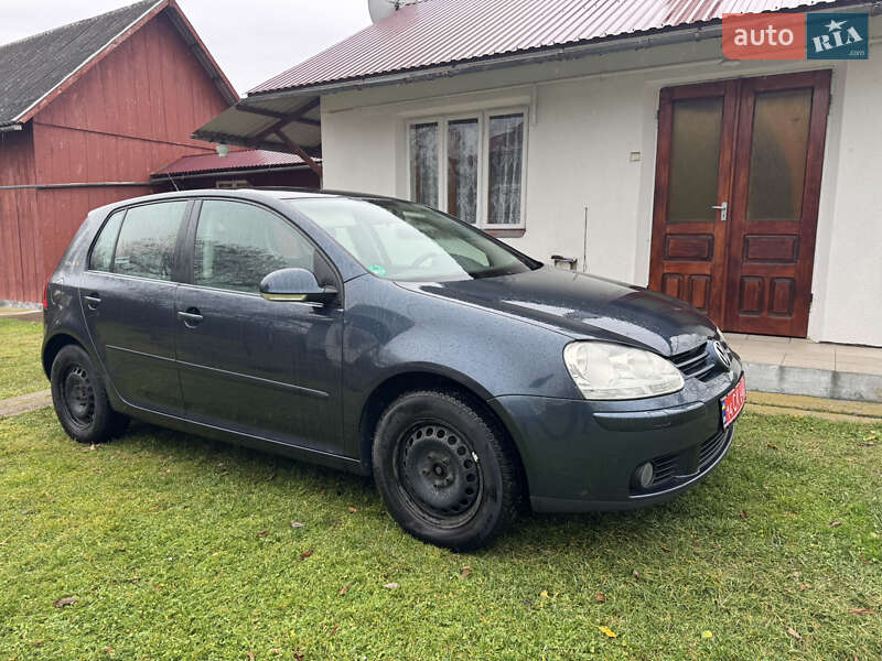 Хэтчбек Volkswagen Golf 2007 в Сторожинце