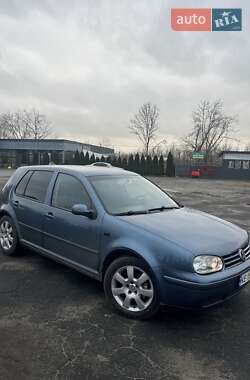 Хетчбек Volkswagen Golf 2003 в Синельниковому