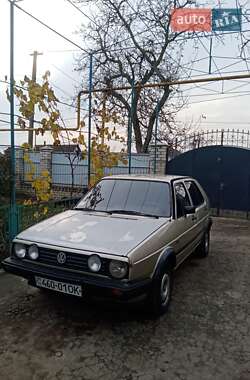 Хэтчбек Volkswagen Golf 1987 в Одессе