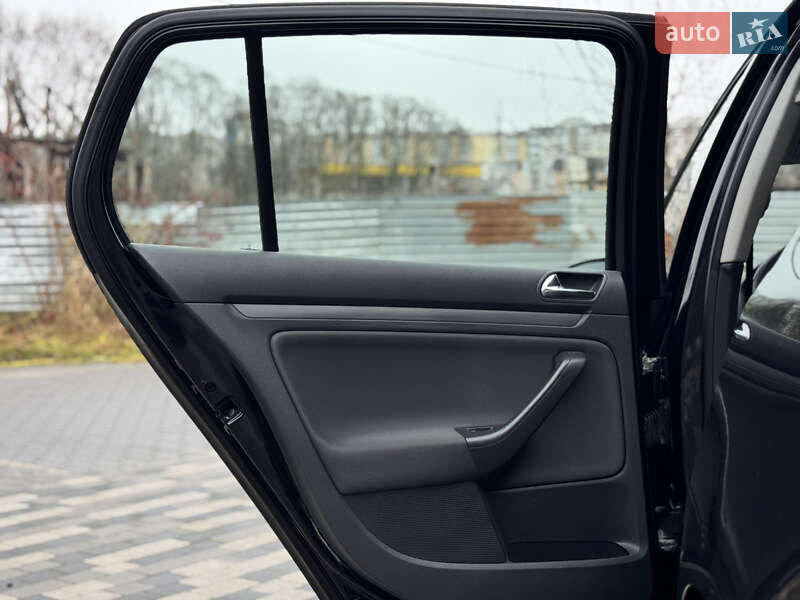 Хэтчбек Volkswagen Golf 2005 в Хмельницком фото 28 Хэтчбек Volkswagen Golf 2005 в Хмельницком