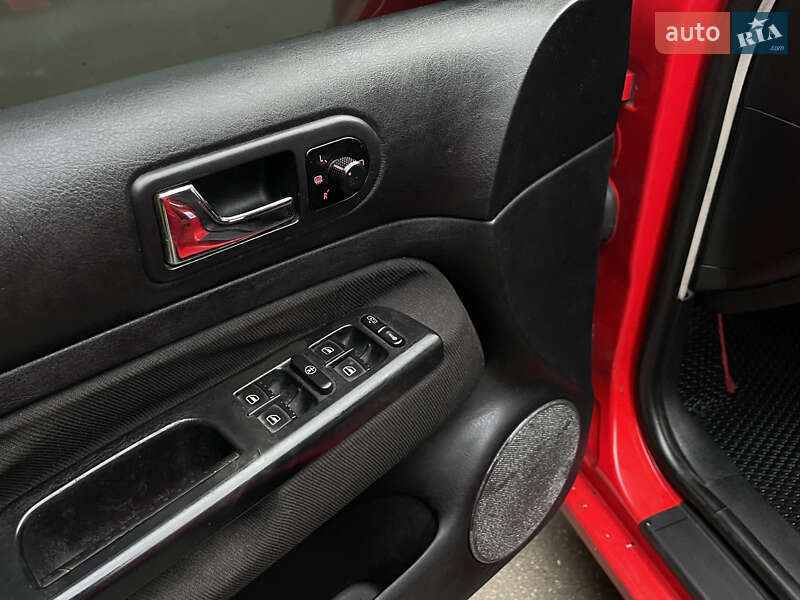 Хетчбек Volkswagen Golf 1998 в Івано-Франківську