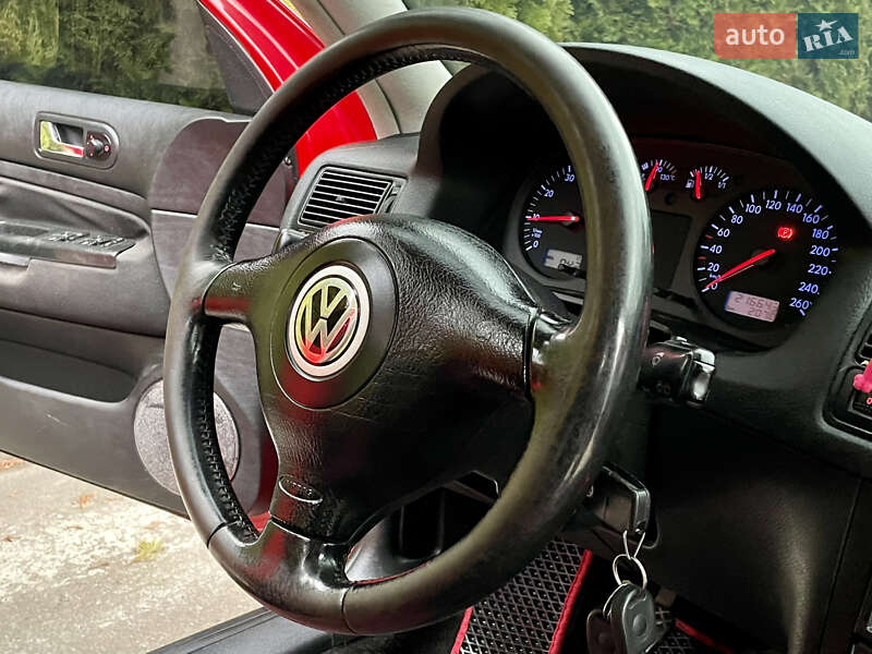 Хетчбек Volkswagen Golf 1998 в Івано-Франківську