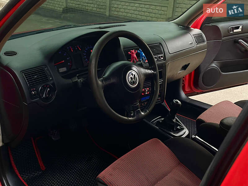 Хетчбек Volkswagen Golf 1998 в Івано-Франківську