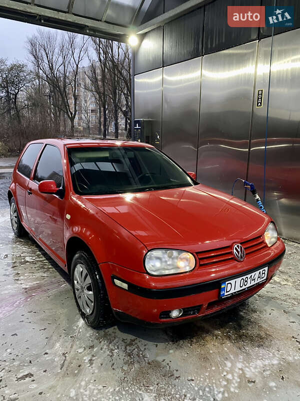 Хэтчбек Volkswagen Golf 1999 в Вышгороде
