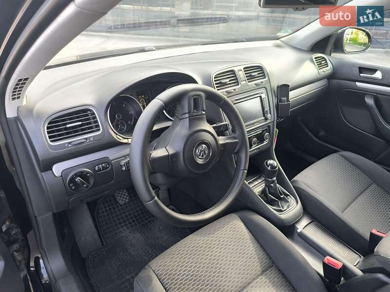 Универсал Volkswagen Golf 2012 в Нежине