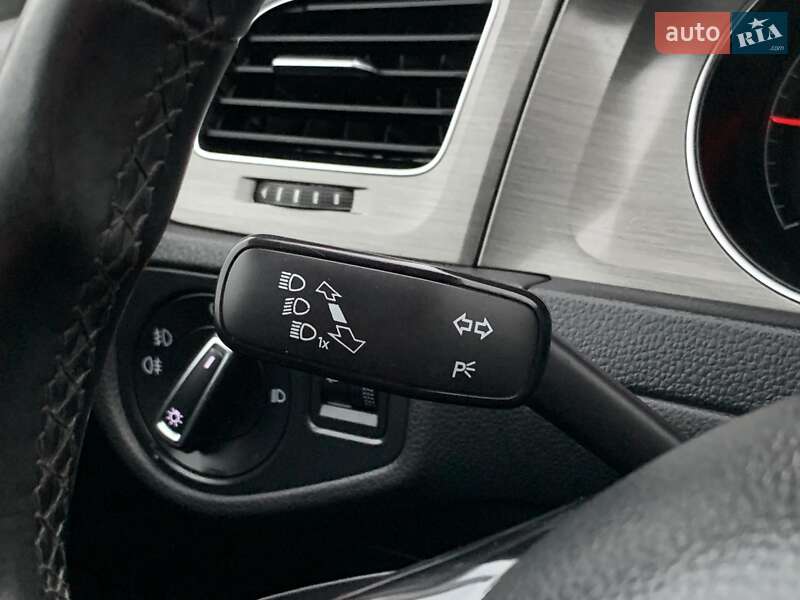 Хэтчбек Volkswagen Golf 2013 в Бердичеве