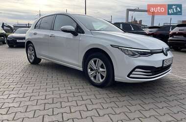 Хетчбек Volkswagen Golf 2021 в Чернівцях