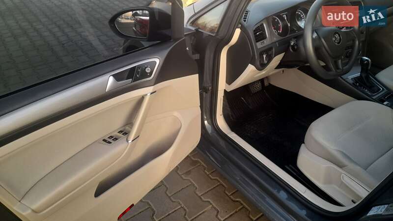 Универсал Volkswagen Golf 2016 в Коломые