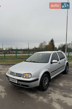 Хэтчбек Volkswagen Golf 2003 в Борщеве