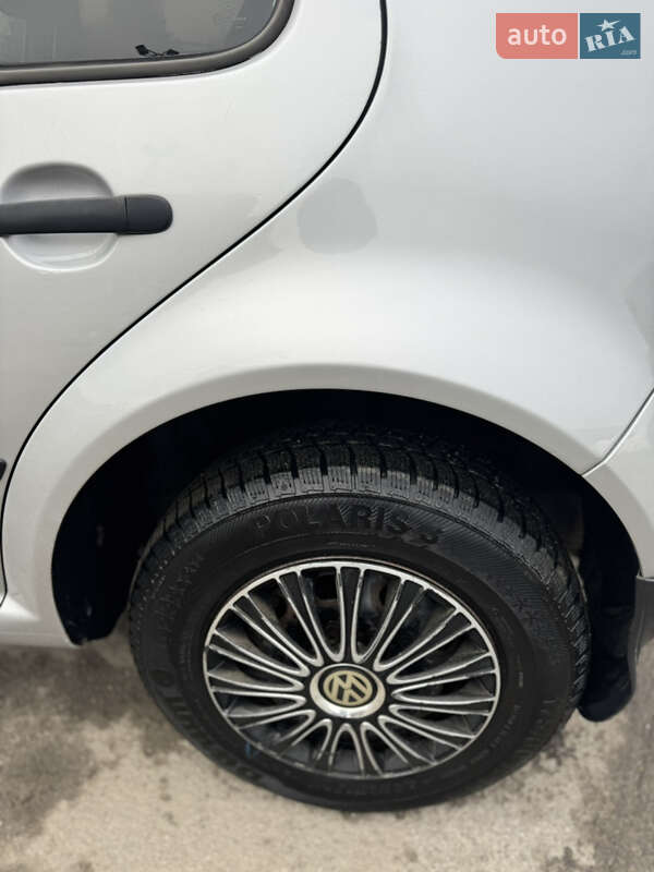 Хетчбек Volkswagen Golf 2003 в Борщеві