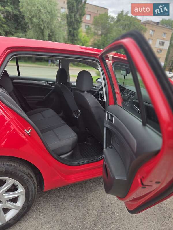 Хэтчбек Volkswagen Golf 2018 в Кривом Роге фото 2 Хэтчбек Volkswagen Golf 2018 в Кривом Роге