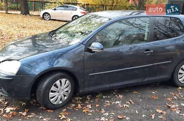 Хэтчбек Volkswagen Golf 2005 в Буче