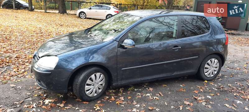 Volkswagen Golf 2005