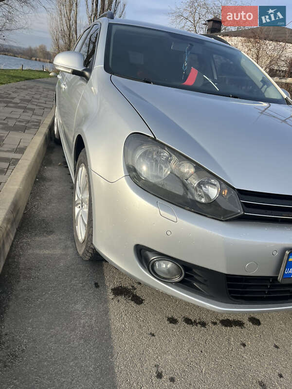 Универсал Volkswagen Golf 2012 в Киеве