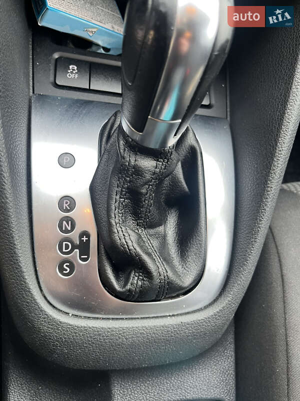 Универсал Volkswagen Golf 2012 в Киеве